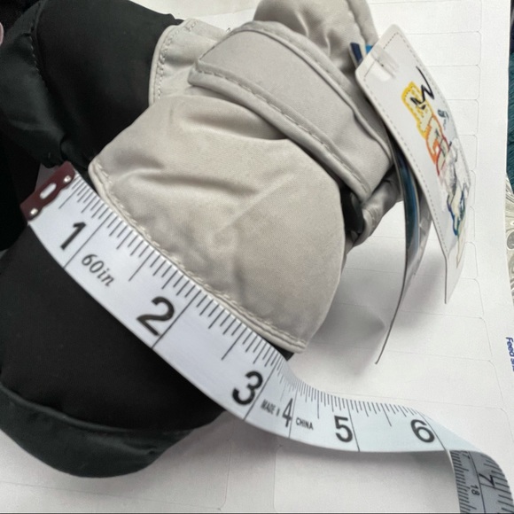 ATTAKID THINSULATE GRAY BLACK MITTENS KIDS - Picture 10 of 11